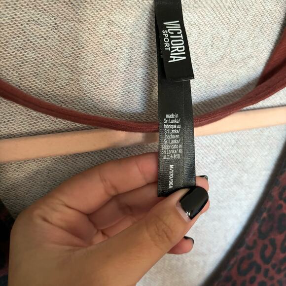 Victoria's Secret Sport Brown Leopard Cut Out Sweatshirt Women's Size: Medium - Picture 3 of 5